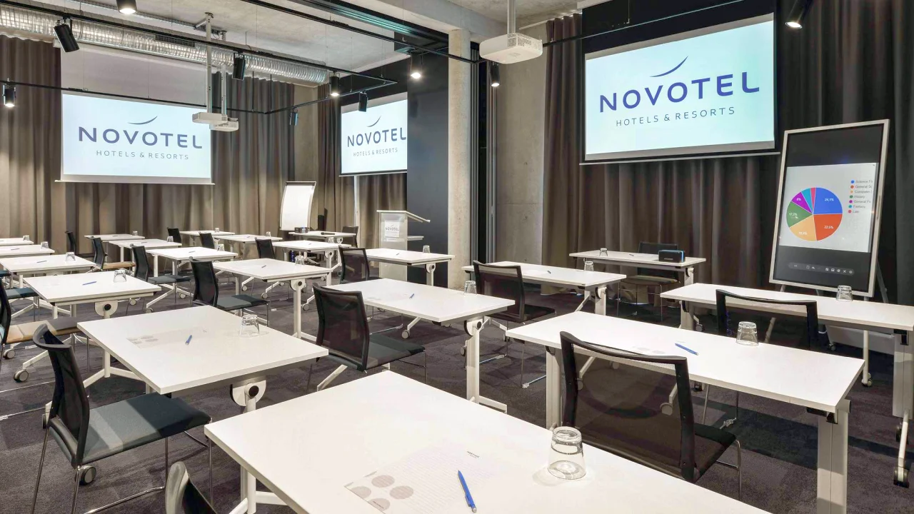 Novotel Annemasse Centre – Porte de
